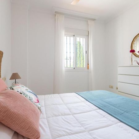 Yucas Vistamar Apartment ฟูเอนฮิโรลา ภายนอก รูปภาพ