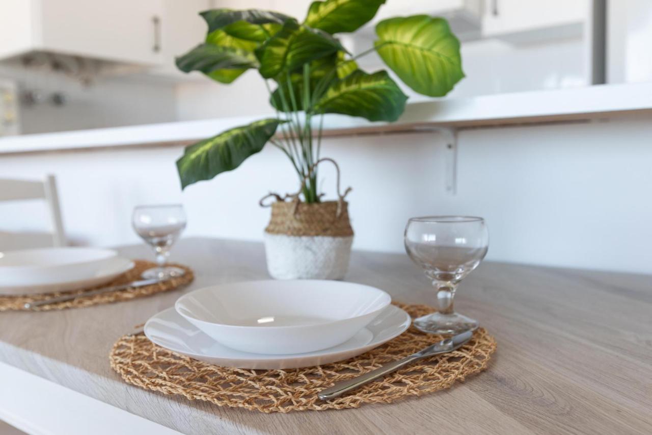 Yucas Vistamar Apartment ฟูเอนฮิโรลา ภายนอก รูปภาพ