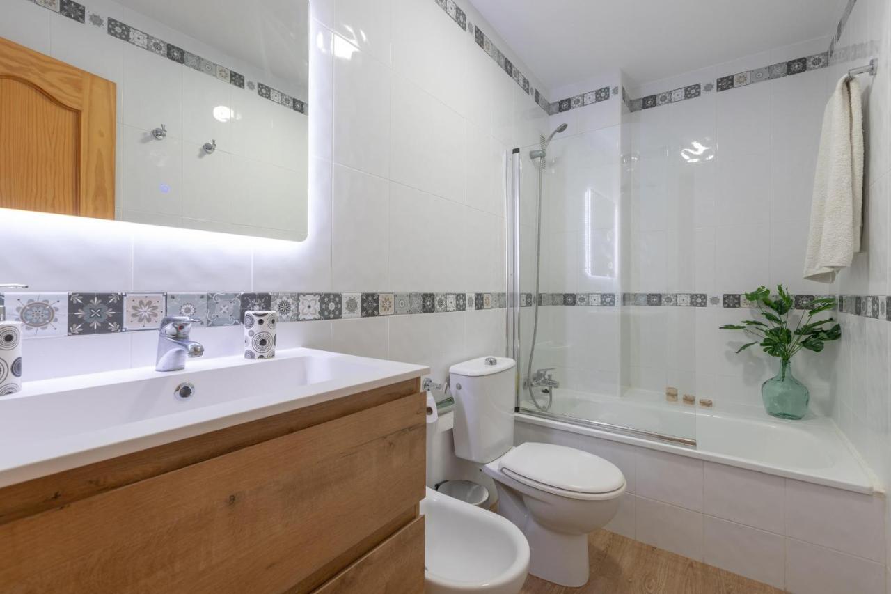 Yucas Vistamar Apartment ฟูเอนฮิโรลา ภายนอก รูปภาพ