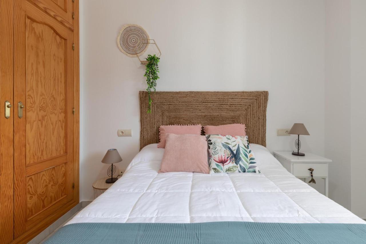 Yucas Vistamar Apartment ฟูเอนฮิโรลา ภายนอก รูปภาพ